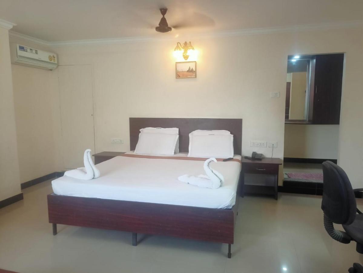 Sky Park Hotels Tiruppur Εξωτερικό φωτογραφία
