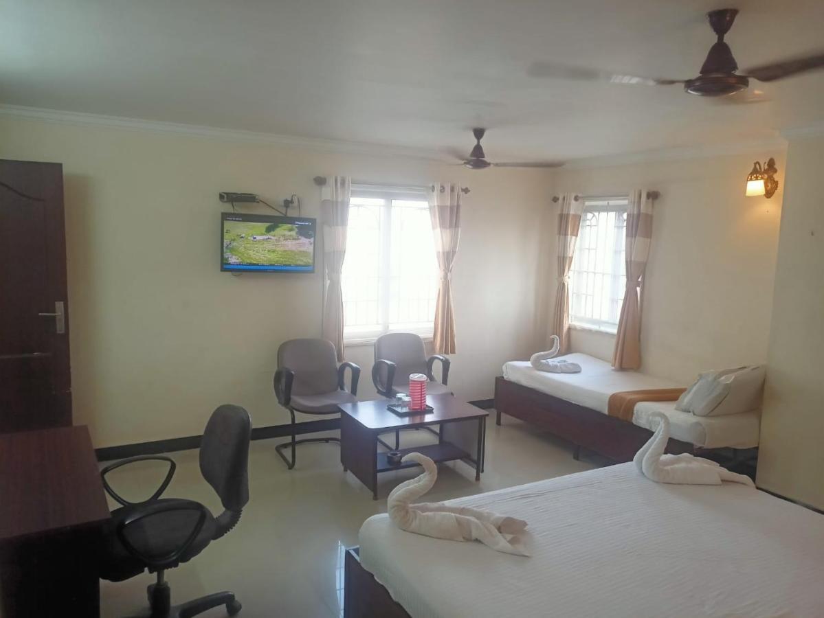 Sky Park Hotels Tiruppur Εξωτερικό φωτογραφία